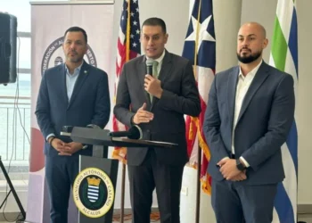 Federación de Alcaldes exige distribución inmediata de fondos para contratar amas de llaves y paramédicos