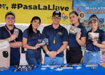 Comisión para la Seguridad en el Tránsito orienta a asistentes de las Fiestas de la Calle San Sebastián   