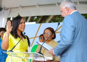 Rosachely Rivera Santana asume su tercer mandato como alcaldesa de Gurabo con un histórico respaldo del pueblo y enfocada en el desarrollo económico y social de la ciudad