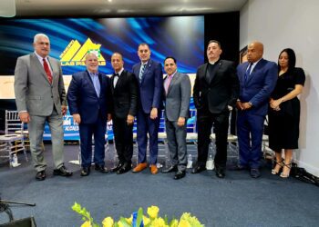 Micky López juramenta para su quinto término al frente de Las Piedras