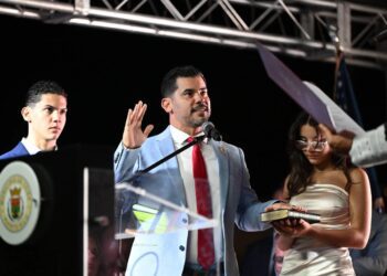 Alcalde de Ceiba juramenta segundo término