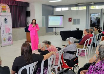 Ceiba busca prevenir violencia de adultos mayores