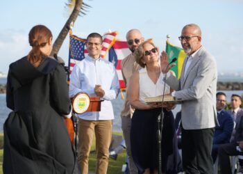 Betito Márquez García es juramentado para un tercer término como alcalde de Toa Baja y reafirma su visión de desarrollo, inclusión y resiliencia   