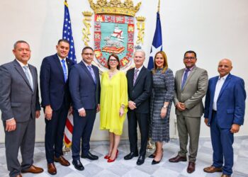 Alcalde de Camuy jura a un segundo término como presidente de la Federación de Alcaldes 