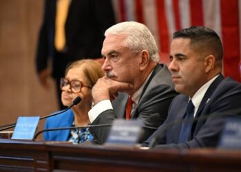 Alto Cuerpo aprueba solicitar desclasificación de documentos relacionados con las muertes de Muñiz Varela y Mari Pesquera