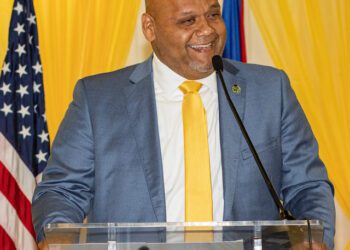 Alcalde de Guayama rechaza extensión de la quema de carbón como mecanismo para generar energía