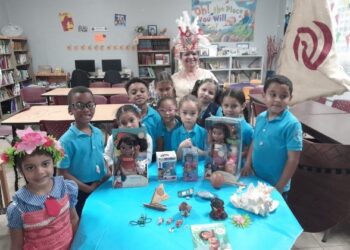 Maestra inspira estudiantes con película infantil para celebrar el Día de la Educación Ambiental   