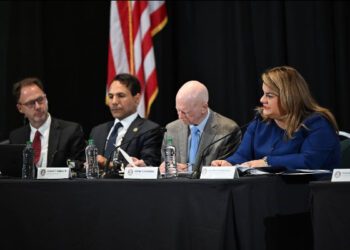 Gobernadora establece prioridades ante la Junta de Control Fiscal