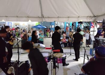 La placita de Salinas punto de encuentro pal’ bailador