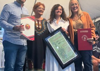 SALÓN BORICUA SE CONVIERTE EN LA PRIMERA INDUSTRIA CREATIVA CULTURAL HOMENAJEADA POR EL ICP