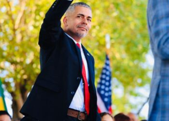 Hatillo trabaja en plan de mitigación para contrarrestar la erosión costera