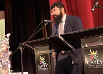 Líder PIP en Cayey participa en el Certamen de Urbanismo Municipal junto a alcalde y estudiantes