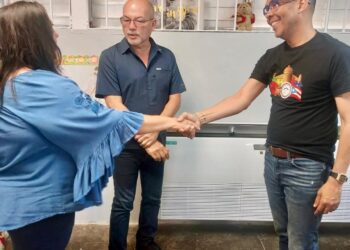 Representante Edgar Robles hace justicia a estudiantes con necesidades especiales, en Arecibo