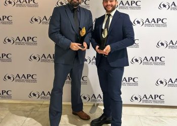 Campaña del Comisionado Residente Pablo José Hernández gana Oro y Plata en premios “Pollie” de la Asociación Americana de Consultores Políticos