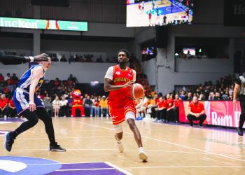 Osos arruinan el debut de Montrezl Harrell con los Gigantes
