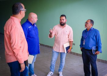 Comisión de Salud del Senado investiga las condiciones del antiguo Centro de Salud Familiar del municipio de Rincón   