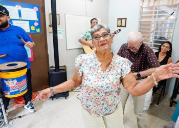 TALLERES DE MUSICA PARA ADULTOS MAYORES