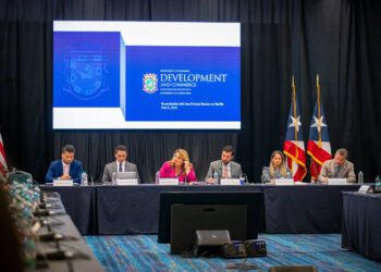 Gobernadora y gabinete económico se reúnen con representantes de la industria privada para trabajar estrategias que hagan frente al nuevo escenario arancelario