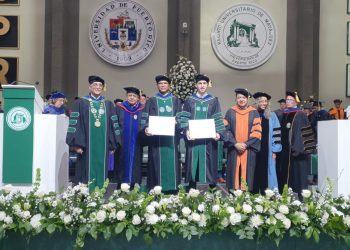 Recinto Universitario de Mayagüez (RUM) otorga 22 doctorados en su graduación #112