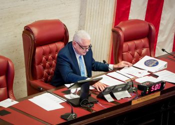 Senado aprueba proyecto cameral para extender decreto contributivo