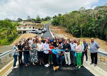 Alcalde de Las Piedras inaugura puente en la comunidad Gene Díaz del Barrio Montones