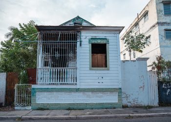 Llamado comunitario en Trujillo Alto y Río Grande para transformar propiedades en desuso