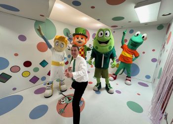 Atención Atención  estrena álbum y una experiencia inmersiva en San Patricio Plaza