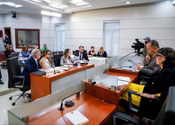 La Comisión de Salud del Senado investiga la práctica ilegal de la dermatología en Puerto Rico