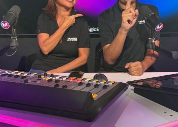 Primer Round programa radial #1  entre jóvenes y adultos