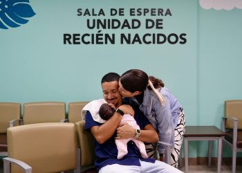 Programa federal valida proyecto de lactancia materna del Hospital Universitario de Adultos