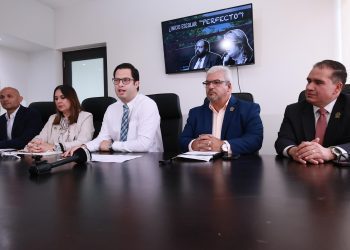 Populares denuncian caos en el inicio de clases y acusan a Jenniffer González de mentir al prometer un “inicio de año escolar perfecto”