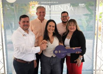 Vivienda y AFV concretan cierre de hipotecas en Villas de Coamo