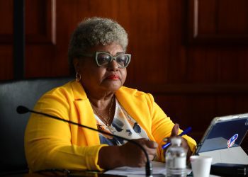 Reforzar la Policía y potenciar el turismo en el oeste: proponen reasignar recaudos del “room” tax a diversas iniciativas