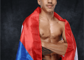 Juanmita López firma contrato con Rimas Sports: promesa del boxeo puertorriqueño