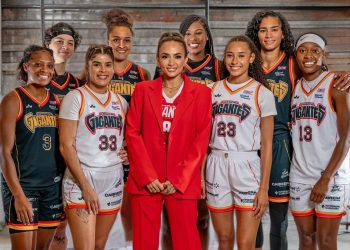 Las Gigantes de Carolina y Goya celebran a la familia con cena gratuita