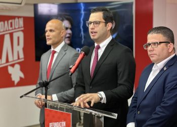 Denuncian parálisis en servicios gubernamentales por luchas internas del PNP