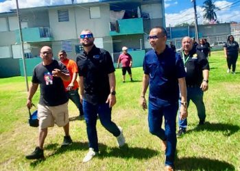 Representante se compromete a mejorar la calidad de vida diaria de 1,514 familias de residenciales públicos en Arecibo