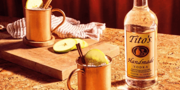 Tito’s Handmade Vodka celebra el Tito’s Vodka Month con happy hours, cocteles exclusivos y experiencias culturales en toda la isla