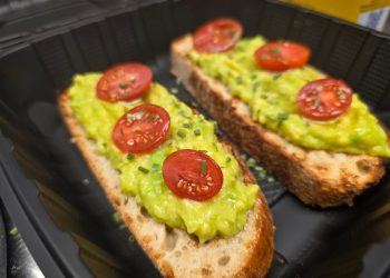 La frita cubana llegó a la Milla de Oro con el Mercadito de Luly