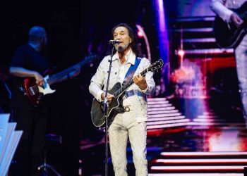  Rompiendo récords de audiencia en su gira “Más cerca de ti”, Marco Antonio Solís cierra con broche de oro en San Juan, Puerto Rico   