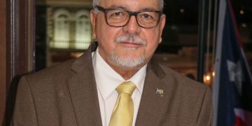 Arecibo rescata 4 escuelas, el Municipio las transformará en espacios de servicio.