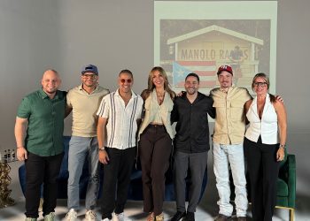 Manolo Ramos une grandes voces boricuas en un álbum para la historia