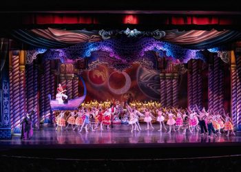 ¡La magia navideña regresa: El cascanueces despierta en diciembre!