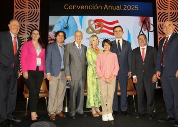 Enfocados en los nuevos cambios en la medicina, miles de profesionales de la salud culminan hoy su participación en la Convención de Hospitales