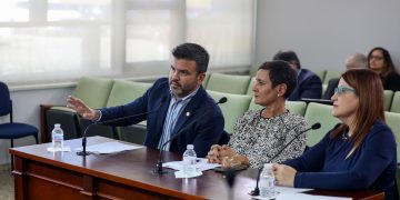 Oposición a medida que obliga informar tamaño pequeño en fast foods: sostienen que ya está regulado