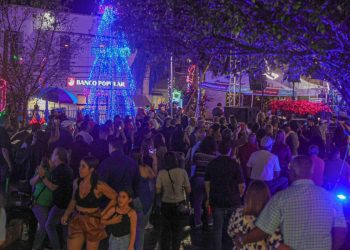 Toño Rosario encenderá la Navidad en Aguas Buenas durante el Festival Navideño 2025