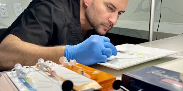 Dr. Eduardo Cardona: “No todos los ácidos hialurónicos son iguales. Comprender la reología permite resultados naturales”