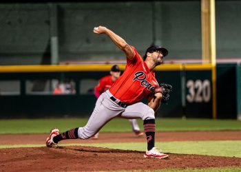 Jackson Goddard regresa a los Leones