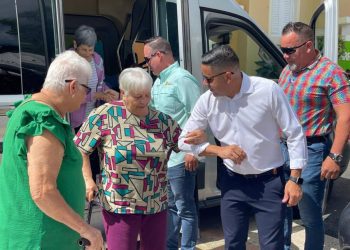 Senador Rafy Santos promueve la conexión y la esperanza en eventos para adultos mayores