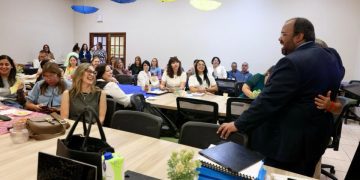 Secretario de Educación destaca labor de maestros especialistas en ciegos en Congreso celebrado durante el Mes de la Educación Especial